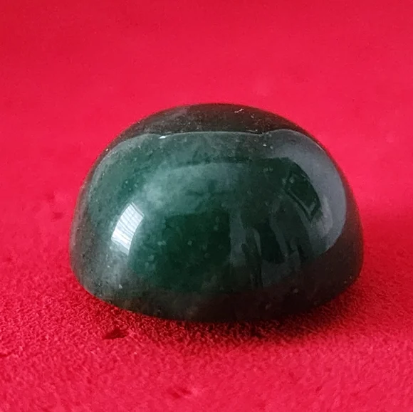 Jade - Jadeite stone